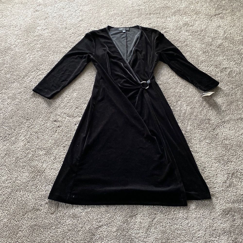 NWT Connected Apparel Black Velour Wrap Dress V-Neck Long Sleeve SIZE 10